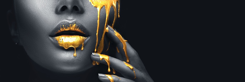 Print On Canvas - Black Face Gold Lips (1500 X 900)
